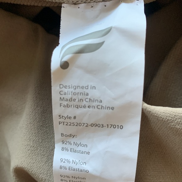 EUC Fabletics XXS Hybrid Cargo Pants - Picture 11 of 13